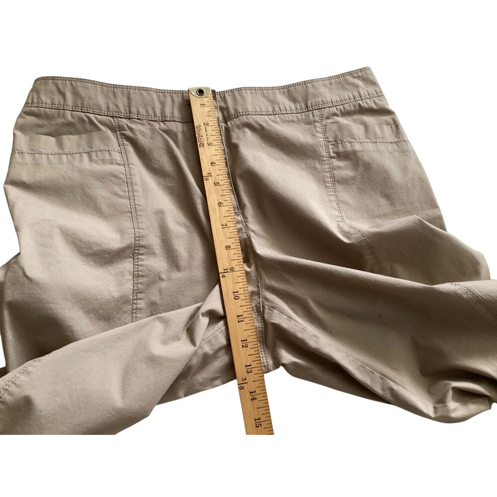 Chico’s Khaki Front Seam Convertible Roll-Cuff Cropped Utility Pants Tan size 2 - Picture 5 of 6